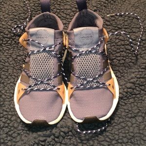 Adidas Arkyn sneakers